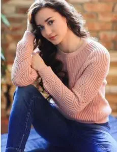 Elite escort service in Ambewadi for home and hotel visits